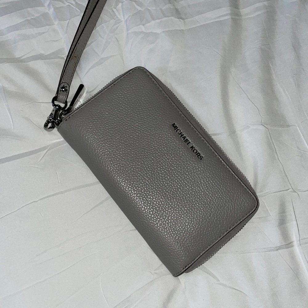 Michael Kors wallet wristlet